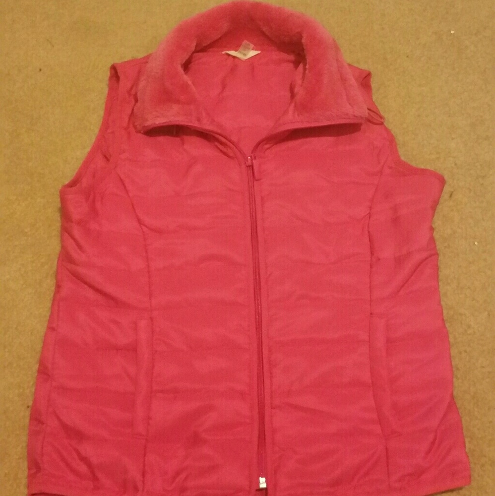 Sleeveless winter coat